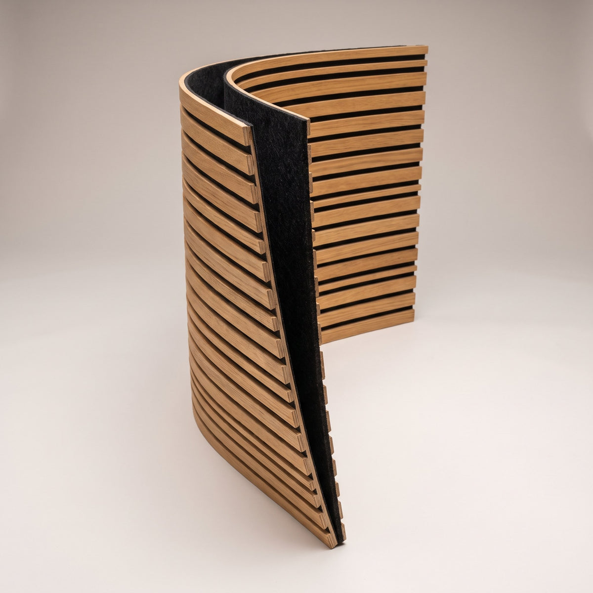 Flexible slat panel with acoustic felt backing